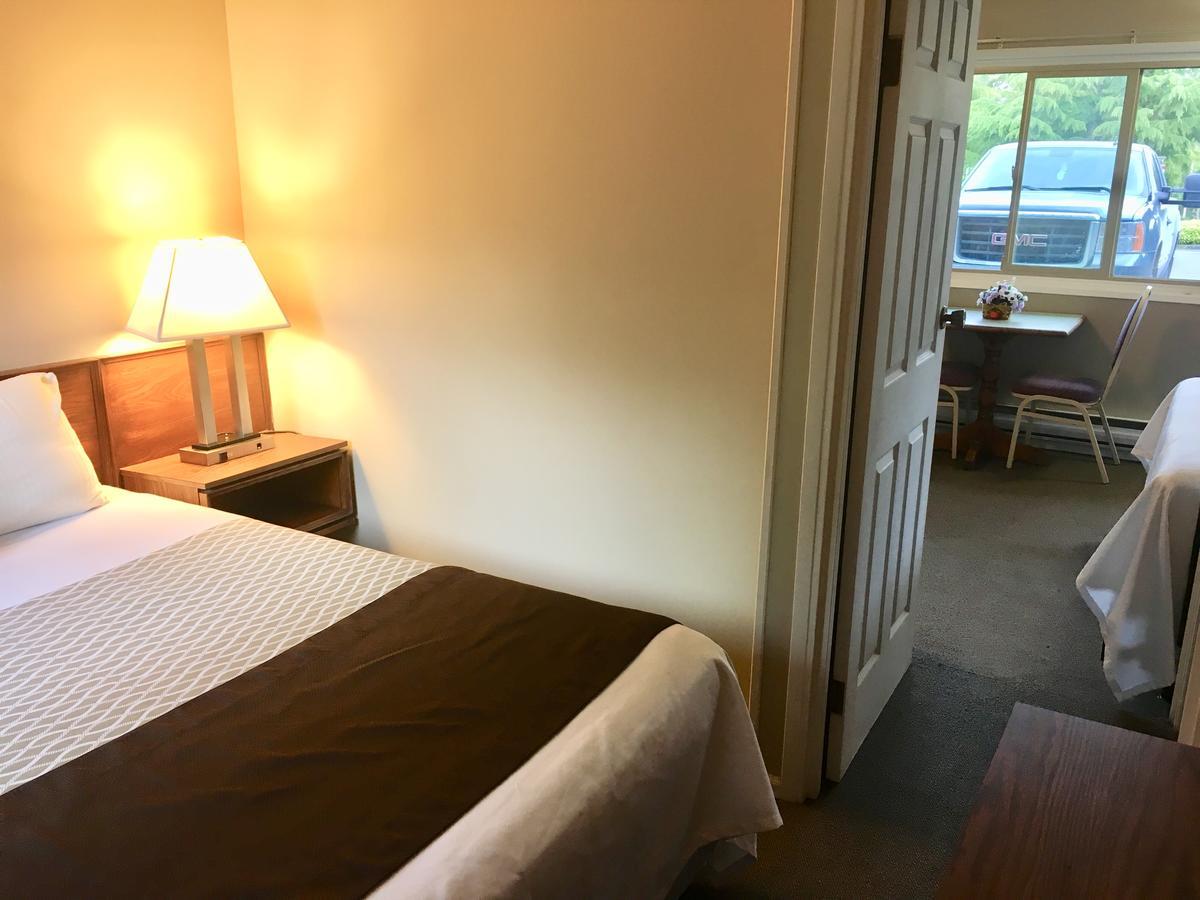 Fuller Lake Chemainus Motel Buitenkant foto
