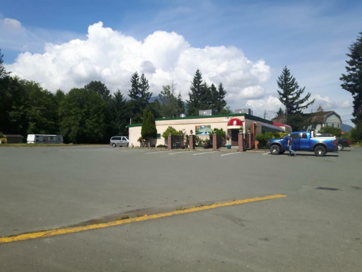 Fuller Lake Chemainus Motel Buitenkant foto
