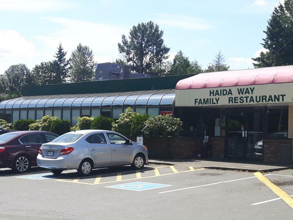 Fuller Lake Chemainus Motel Buitenkant foto